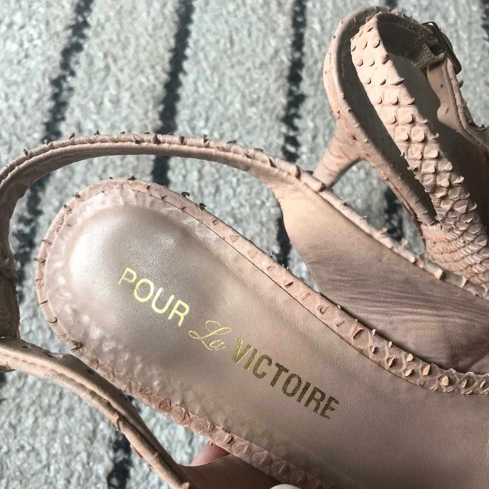 Pour La Victoire heeled shoes